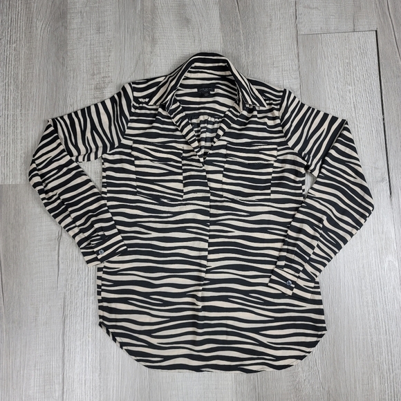 Ann Taylor Zebra Print Camp Shirt - Picture 2 of 7